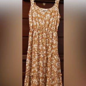 Cute fall floral maxi dress!